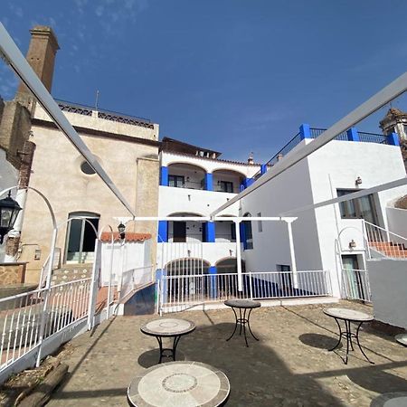 Hotel Rural La Posada De Las Cigueenas Jerez De Los Caballeros Exteriör bild