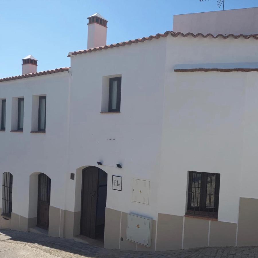 Hotel Rural La Posada De Las Cigueenas Jerez De Los Caballeros Exteriör bild