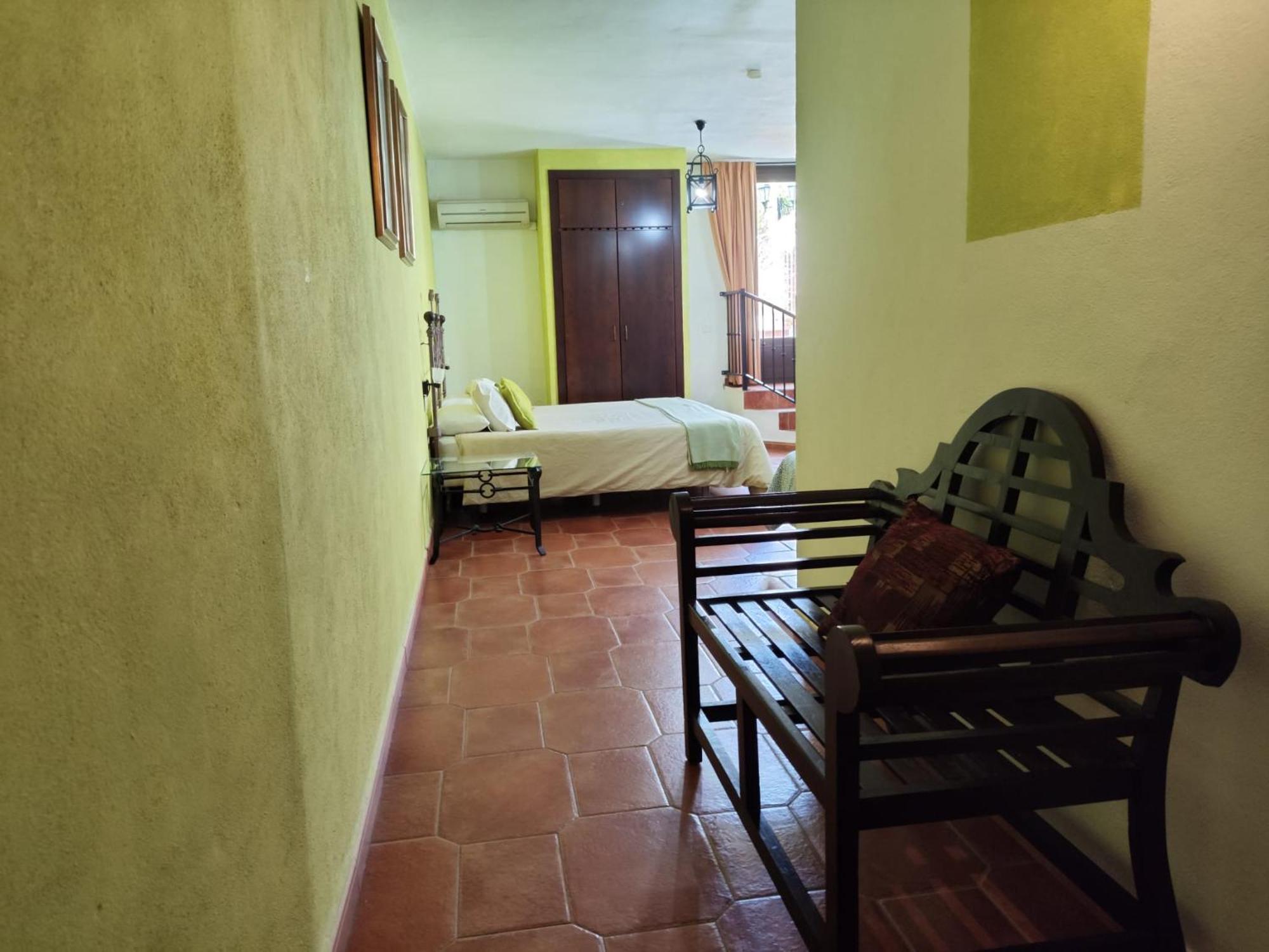 Hotel Rural La Posada De Las Cigueenas Jerez De Los Caballeros Exteriör bild
